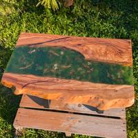 Tavolino in Ulivo e Resina