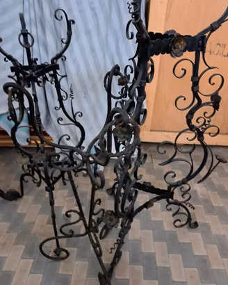 porta vasi in ferro battuto