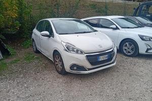 Peugeot 208 5p 1.2 puretech Access 68cv