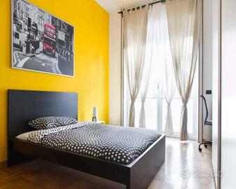Stanza in appartamento di 147 m² a Milano