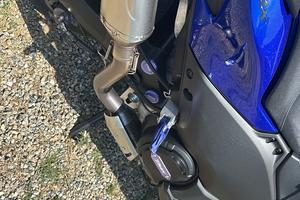 scarico akrapovic