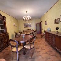 Salotto soggiorno stile antico