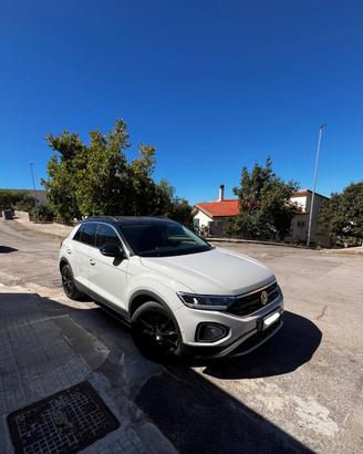 Volkswagen T-Roc 1.0 TSI 110 CV – 2023 – 61.000 km