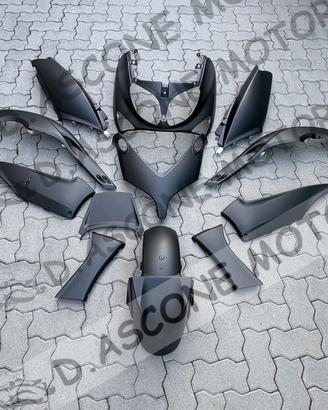 KIT CARENE IN O-F-F-E-R-T-A TMAX 01 07 NERO OPACO