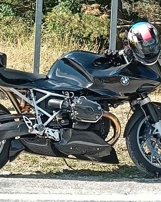 BMW R1200S