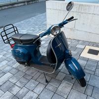Vespa et3 125 primavera