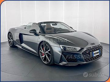 Audi R8 V10 RWD S Tronic Spyder Performance 570cv