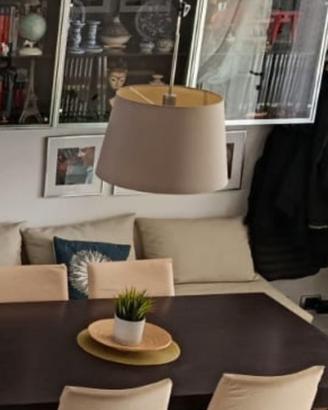 Lampada a sospensione con grande paralume