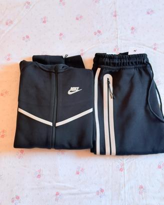 Tuta nike completo