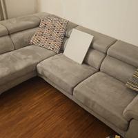 Divano 4 posti ad L colore tortora 