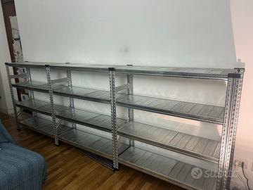 Scaffali metallici