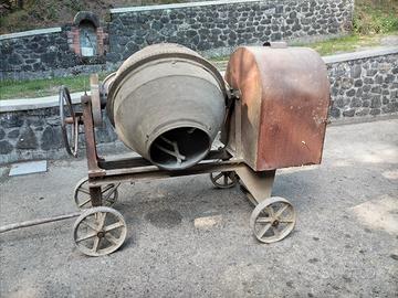 VECCHIA BETONIERA FUNZIONANTE 