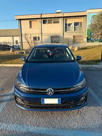 Polo aw1 r-line 2019 1600 95 cv