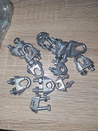 Lotto da 62 Morsetti a cavallotto in metallo