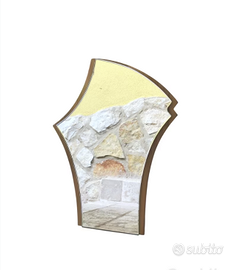 Specchiera in legno stilizzata di design