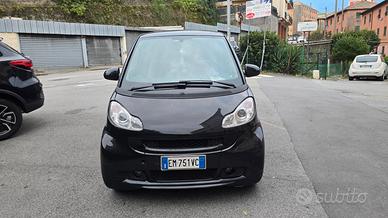 Smart ForTwo 1000 52 kW MHD coupé pure