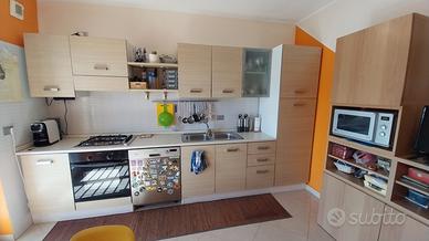 Cucina lineare mt 3,60 completa elettrodomestici