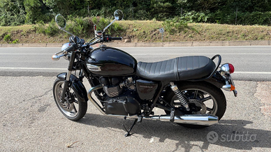 Triumph 865cc perfetta