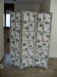 separè in legno e tessuto