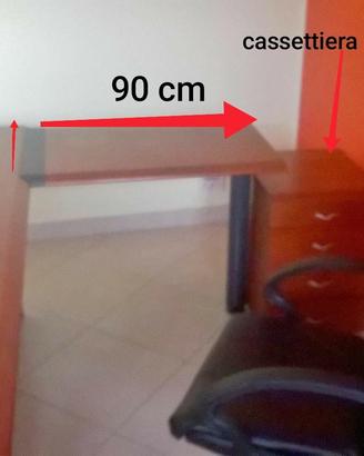 Scrivania + libreria