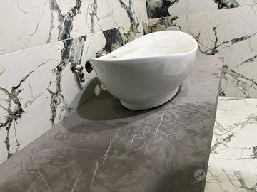 Mobile bagno sospeso