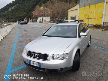 Audi a4 avant quattro