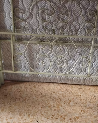 Letto una piazza e mezza  stile provenzale 