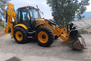 Terna JCB 4CX Pro