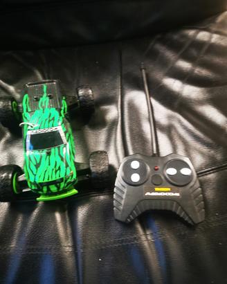 macchina radiocomandata 