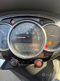 Beverly 350