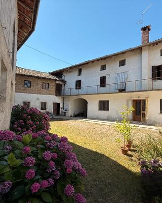 Casa con accessori personalizzabili