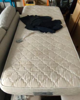 Letto a 1 piazza con cassetti sotto