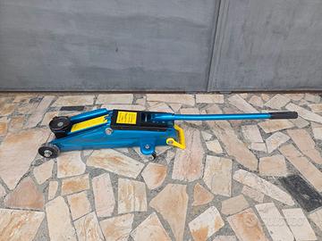 Crick idraulico a carrello 2 ton