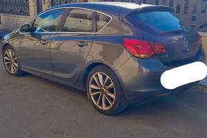 Opel Astra 2010