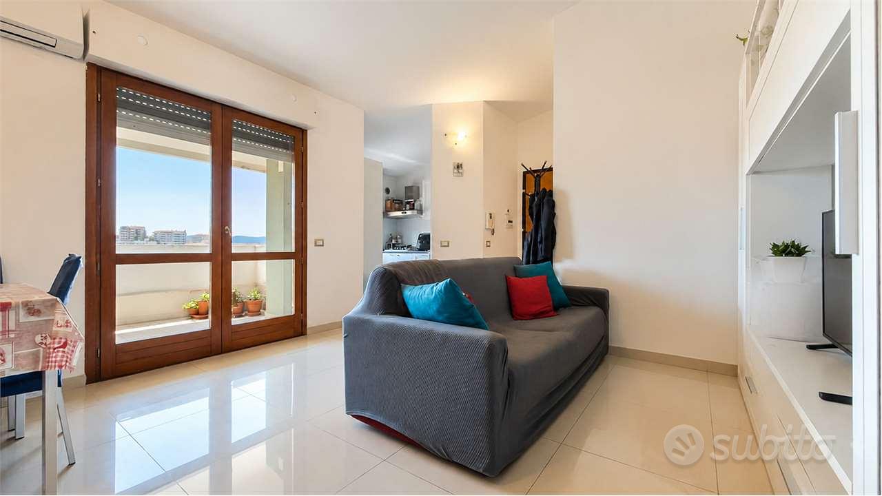 Apartment in Cagliari, Is Mirrionis - Vista 4