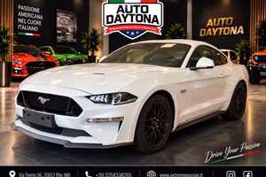 FORD Mustang Fastback 5.0 V8 aut. GT
