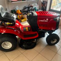Trattorino tagliaerba MTD