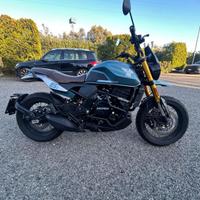 MOTO MORINI Seiemmezzo .
