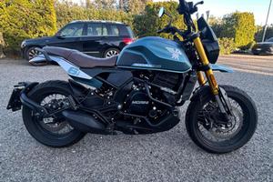 MOTO MORINI Seiemmezzo .