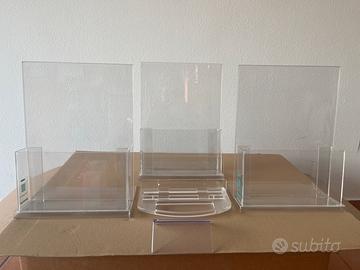 N. 3 Espositori in plexiglass portabiglietti/posta