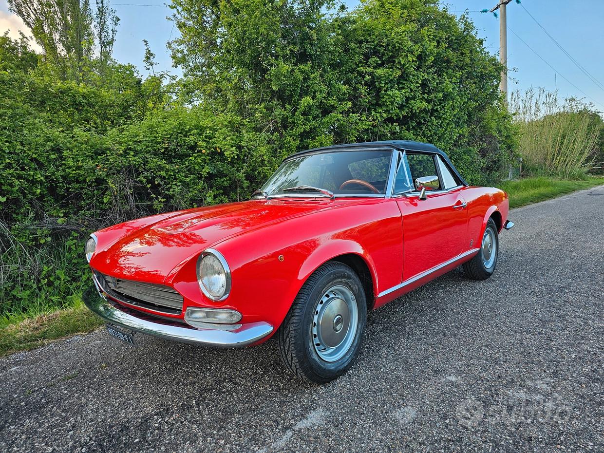FIAT 124 spider