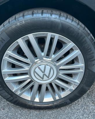 CERCHI E GOMME 15 VOLKSWAGEN UP