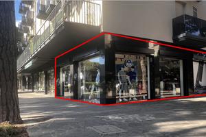 Milano Marittima negozio 100mq in zona centrale