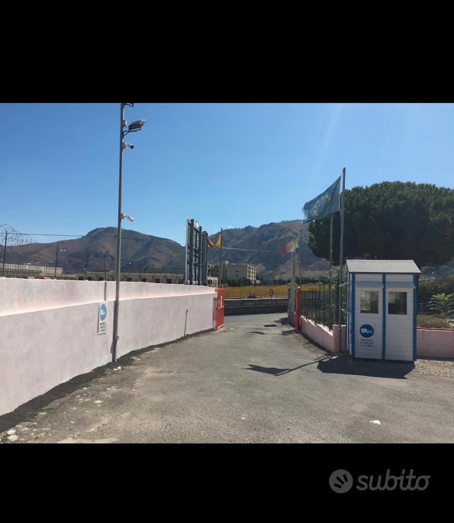 Attività di parcheggio-terreno - Vista 2