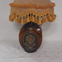 bottiglia di liquore fatto a lampada