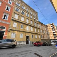 3 LOCALI A TRIESTE