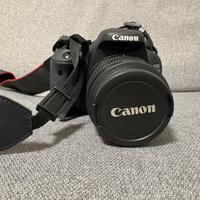 Canon eos 600D EF-S 18-55 IS II