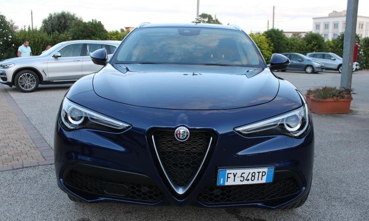 ALFA ROMEO Stelvio 2.0 Turbo 280CV AT8 Q4 Executiv
