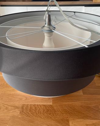 Lampadario a sospensione in tessuto grigio e nero