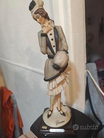 Statuetta donna Armani